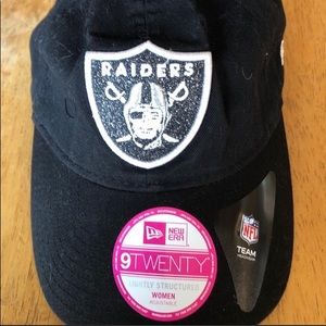 WOMENS CORDUROY RAIDERS HAT